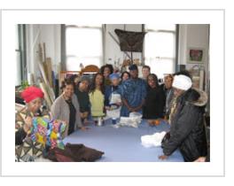 Class photo with Gasali. Indigo workshop. (Photograph © Jane Uptegrove 2012).