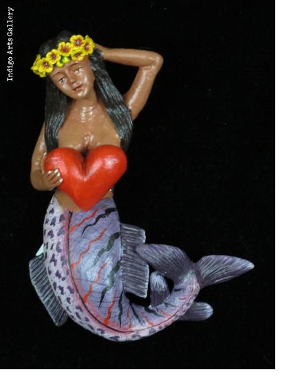 La Sirena con Corazon - Retablo Ornament