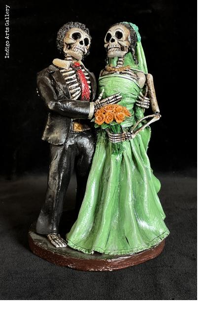 Novios Muertos - retablo figures