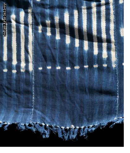 Indigo stitch-resist-dyed strip-weave cotton cloth