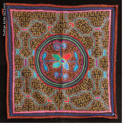 Peruvian hand embroidered Shipibo Conibo ethnic tribal fabric textile SHP3