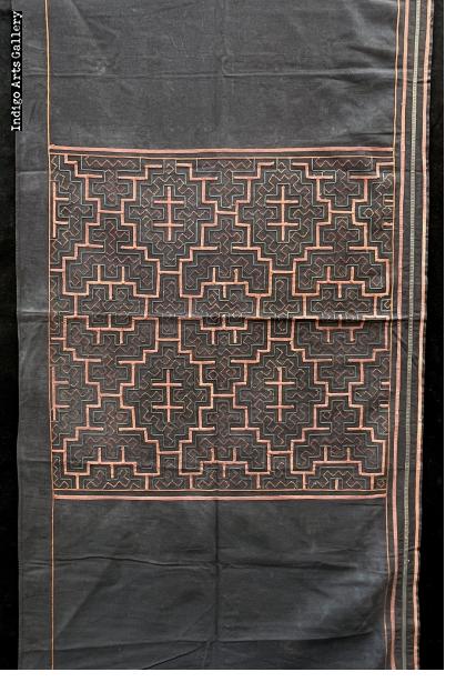 Vintage Embroidered Shipibo Cloth Falda
