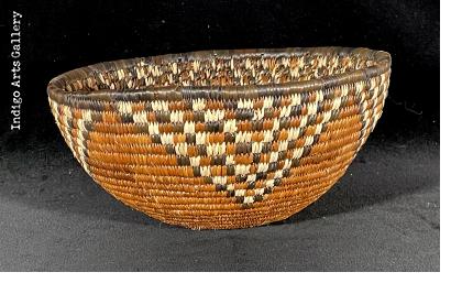 Zulu open bowl herb basket