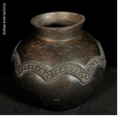 Uphiso - small Zulu pot by Zanele Nala