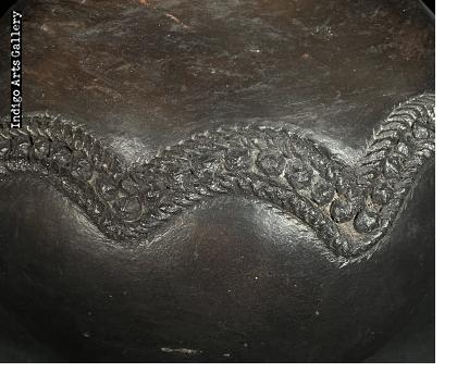 Uphiso - small Zulu pot by Zanele Nala