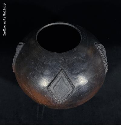 Ukhamba - Zulu pot by Jabulile Nala
